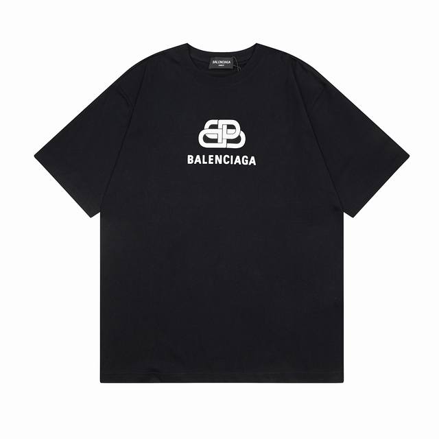 Balenci*Ga 巴黎.经典款. Ss22#Balenci*Ga 锁扣字母Logo短袖T恤.砖柜同步。 面料：240克双纱高密度纯棉面料 - 工艺: 整件衣