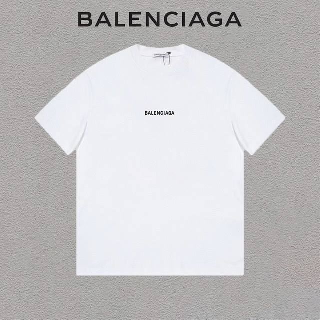Balenciaga 巴黎世家 标识Logo字母印花简约圆领短袖T恤男女同款 面料：240克双纱高密度纯棉面料 - 工艺: 整件衣服采用精密压花工艺 - 男女同
