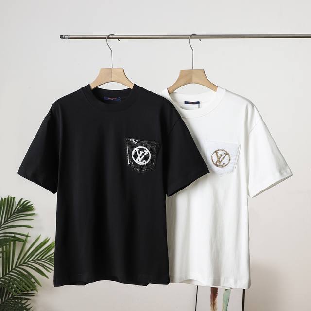 纯原臻品 顶级原版复刻 Lv 路易威登25Ss新款亮片点缀口袋标志短袖T恤短袖 采用280克空气珠地棉 编制工艺细节用料做工均和原版一致 惊艳 原版面料高版本高