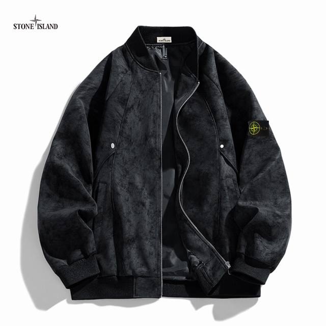 上新 新款麂皮绒户外休闲高街机能风开衫夹克外套 今年春秋必入的款 上身也太好看了 Yyds ！ 立体剪裁、 上身宽松显瘦 ，效果堪称完美！细节完美 ！ 高级感满