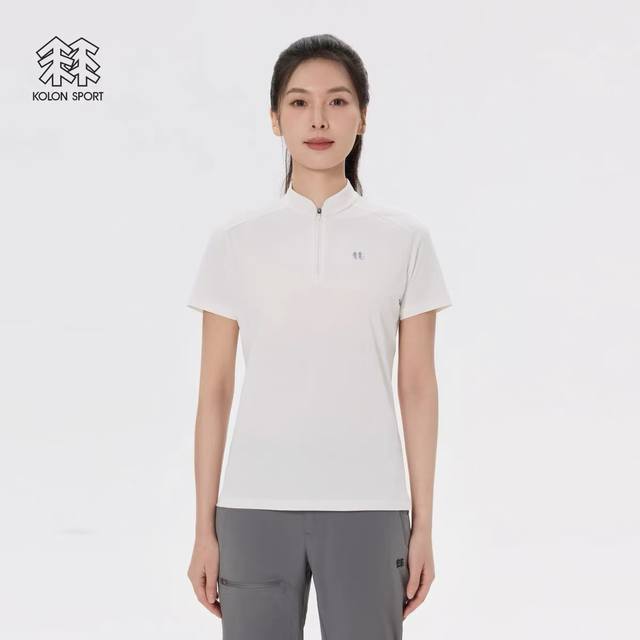 区别市场版本！ 2025 Kolon Sport可隆户外休闲衣女子隐藏式半拉链徒步吸湿速干短袖T恤 女款隐藏式半拉链设计 胸前3D立体质感Logo 面料具有速干
