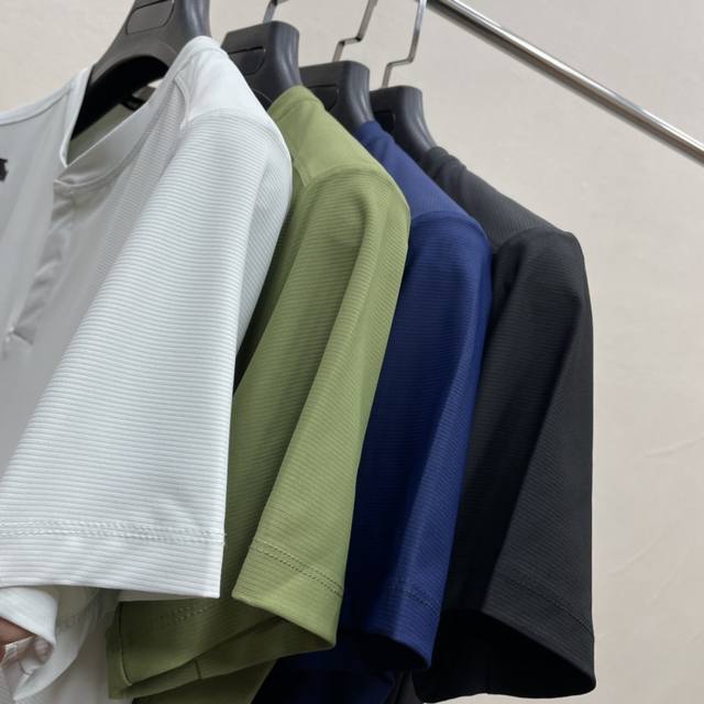 荃网独家！Ds 迪桑特25夏季新品！男士户外运动健身跑步弹力速干亨利领短袖T恤！掌柜力荐！代工厂P出品！品相一级棒！客供面料！高弹透气速干！手感细腻柔软清爽！不