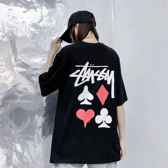 上新 斯图西Stussy扑克限定纯棉短袖T恤男女同款潮 黑白经典色 面料：285G双刹 版型：落肩袖 宽松 M 胸围 102 衣长 69 L 胸围 106 衣长