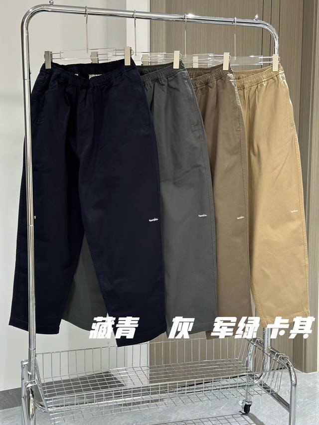 Nautica男士Easychino Pantsi款休闲裤100%纯棉材质舒适耐穿时尚休闲男装 使用厚棉板的休闲裤。 摆采用锥形设计，腰身是可以用纺锤调节的无腰