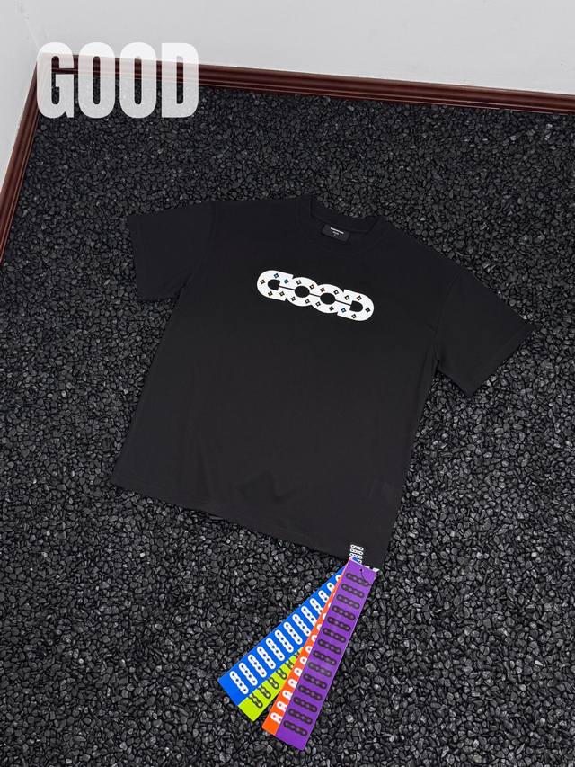 Goodbrand 彩钻字母Logo 镂空硅胶印花 短袖T恤 男女同款 定制290克纯棉面料 定制螺纹 舒适有型 质感拉满！胸前立体硅胶印花字母 十彩钻点缀 精