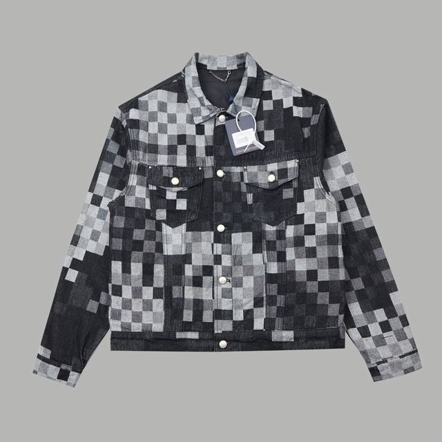 顶级版本 路易 Lv 25Ss早春新款 刺绣棋盘格黑色牛仔外套 轻奢主义 男女日常通勤穿搭必备单品 正确版本 随意对比 详细特征 定制Yb进口提花牛仔材质，马赛