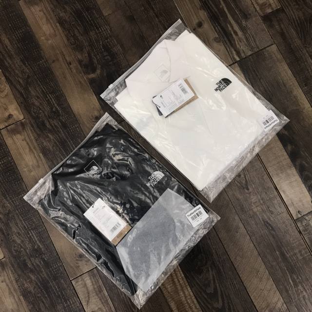 Thenorthface25Ss北面剌绣Tnf夏季翻领Polo衫短袖T恤 采用240克全棉珠地棉面料、定制纽扣顶级通货 胸口精美的刺绣Logo设计，纯棉质感亲肤