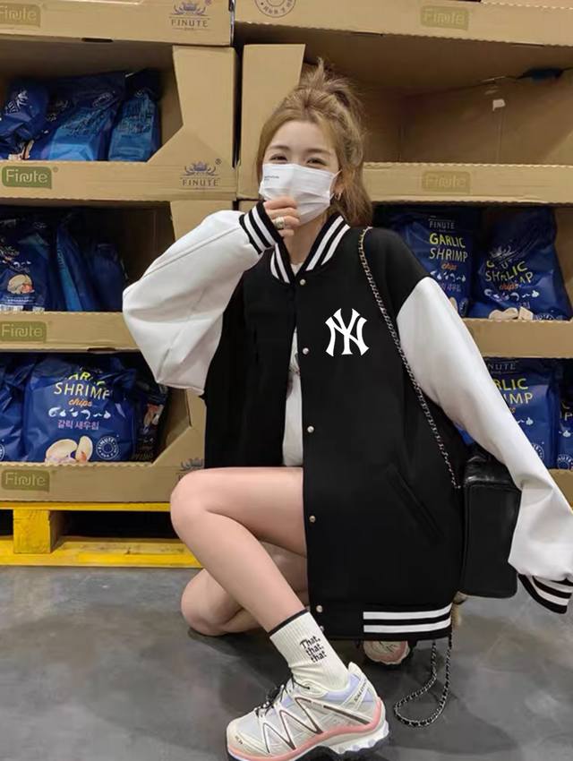 Mlb-Ny Mlb Yankees-Ny春季宽松夹克棒球服外套 官网发售｜超强版型｜男女同款 精选垂感一流复合双层南韩丝高级面料 手感超棒 丝滑垂坠 质感高级