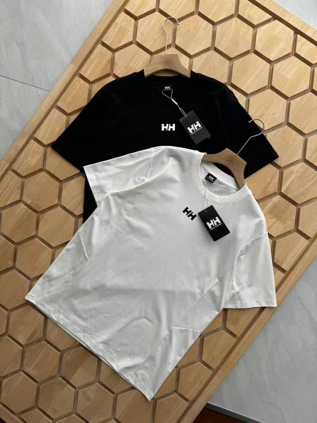 顶级版本Helly Hansen Hh25夏季最新款男士简约运动百搭休闲T恤，中间立体烫印Logo款，简约大气，聚酯纤维不是纯棉不是纯速干，却拥有纯棉的舒适度和
