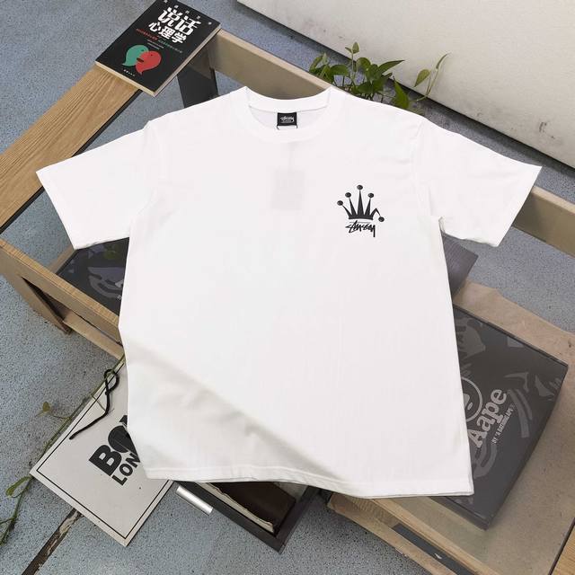 款号：Xbnb001 2025新款Stussy斯图西皇冠图案Logo印花休闲情侣宽松短袖T恤，经典永远不会过时、人手必备款，260G纯棉精梳棉不起球不起毛，圆通