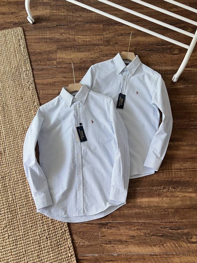 Ralph Lauren Polo 拉夫劳伦Rl拉夫经典细条纹衬衫，线上1700+很春天的蓝色调！面料柔然亲肤极了！舒服日常通勤，第一眼就是觉得很温柔淡雅～近看