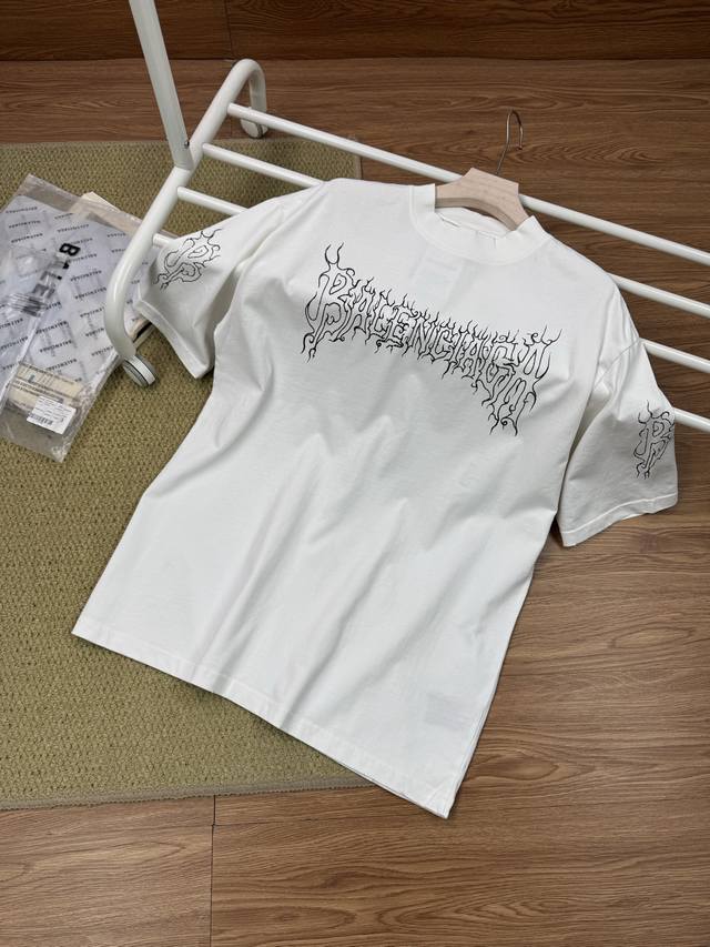 纯原臻品 - Balenciaga巴黎世家 Ss22 Logo印花宽松休闲平纹针织短袖T恤 情侣款 想要和爱人一起走在时尚前沿？Balenciaga 巴黎世家