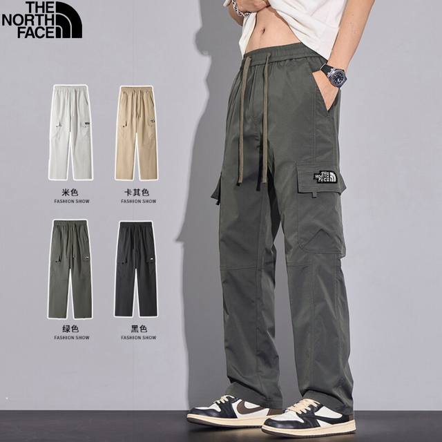北面The North Face春季新款，男士时尚潮流个性松紧腰百搭工装裤潮流时尚休闲裤，男士直筒裤，工装裤长裤！伞兵裤 颜色:黑色，灰白色，卡其色，军绿色 尺