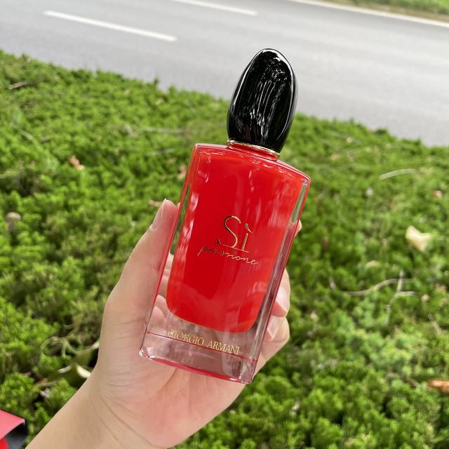 越南版本阿玛尼挚爱红香水100Ml 丝芙兰渠D毒家提供！配手提袋！平台Zp售价1190+！柜子炒鸡难买！丝芙兰渠D出品！ 每盒条形码都带丝芙兰标志贴+丝芙兰防伪