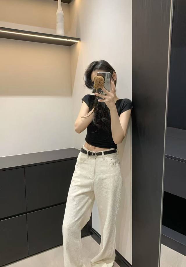 上新 迪奥 Cd提花Logo老花牛仔裤 送腰带 经典设计 超时髦牛仔 洋气百搭 颜色：杏色 码数：Sml S码推荐： 80~100 M码推荐：100～115 L
