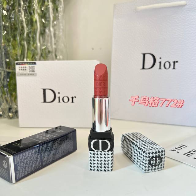 单支！Di0R限定千鸟格772# 哑光 ，配全套包装！ 此商品不支持试用 每盒都带免税直邮防伪贴，输入串码即可显示正规产品！千鸟格772#色号，干枯玫瑰色，通勤