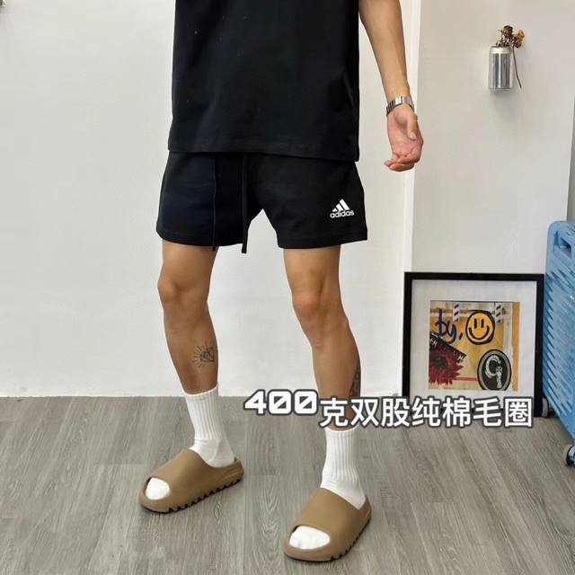 阿迪达斯Adidas基础款印花双股400克纯棉毛圈男女情侣款短裤 面料：独家定制面料采用400G纯棉毛圈面料市场找不到第二家，可以说一条短裤能穿5年毫不夸张，宽