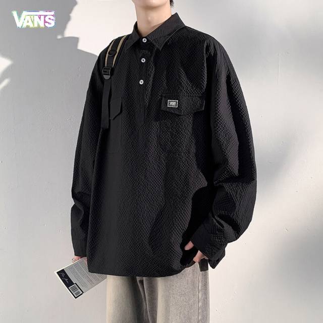 上新 ！！ ！！！ Vans万斯 美式港风潮街宽松水洗做旧衬衫外套 炸街潮款 超流个性设计 O H版型 风格独特 制作周期长 设计灵感源于欧美式的设计风格 融合