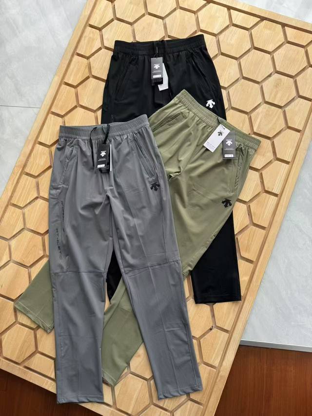 Descente 迪桑特柜子新品夏季运动休闲速干长裤，最大码可穿200斤左右，弹力非常大，春夏新款男款直筒速干裤 放心推长期有货 品质货！现货发售！ 男士速干运