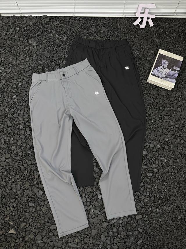 Kolon Sport可隆立体橡胶品牌Logo户外运动吸汗透气日常通勤休闲直筒梭织运动裤 男女同款 - 热爱户外运动的你，急需这条Kolon Sport可隆运动