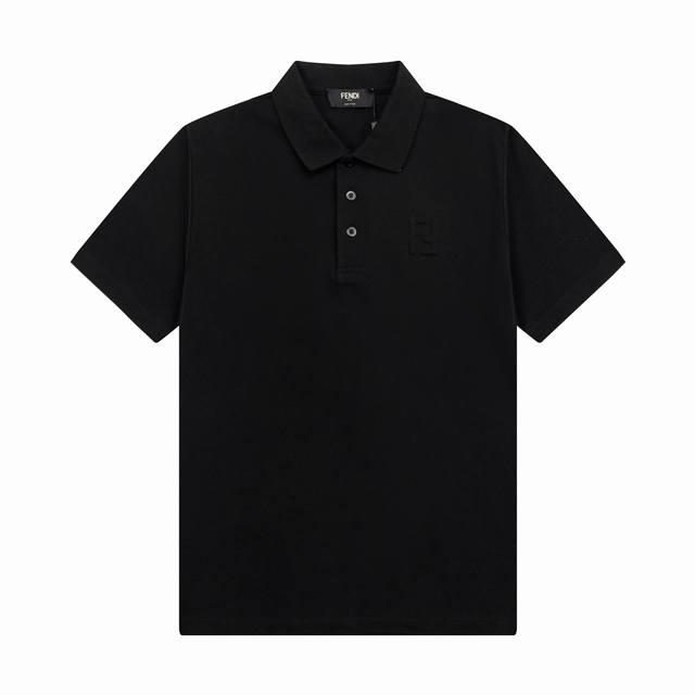 品牌：芬迪 Fendi 面料：纯棉丝光珠地 克重：270 颜色：黑色 白色 尺码：M-Xxl 原版定制1：1细节还原 三标Logo齐全 高端定制 短袖Polo衫