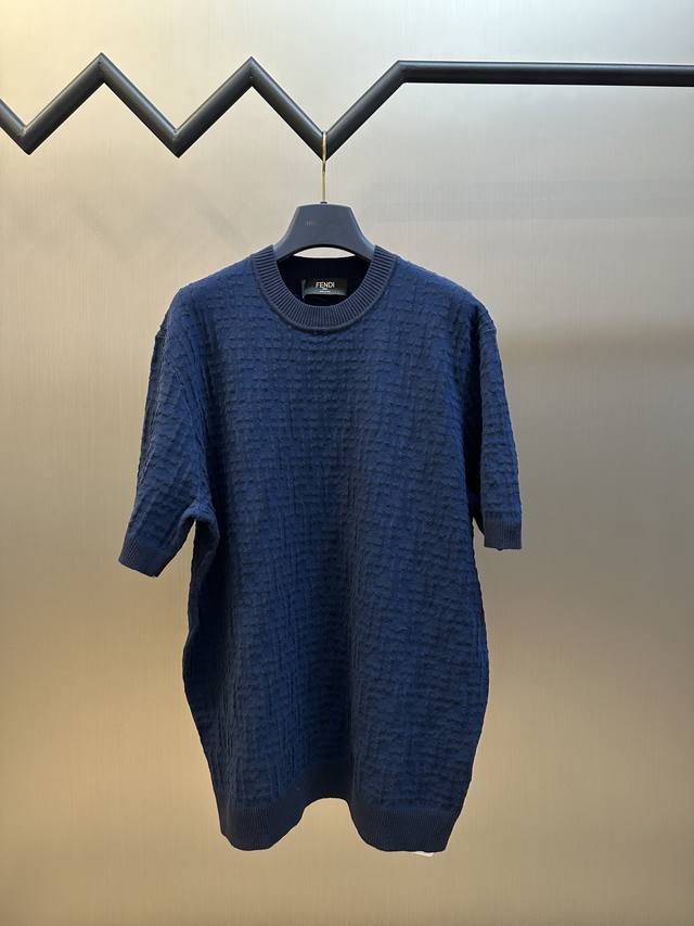Fendi 宝蓝棉双F Sellerid套头毛织短袖 定染40支料疏棉纱面料，奢弹云纹丝拉架毛料 ，采用德国欺特乐织机14针，毛料提花 Size：S M L X
