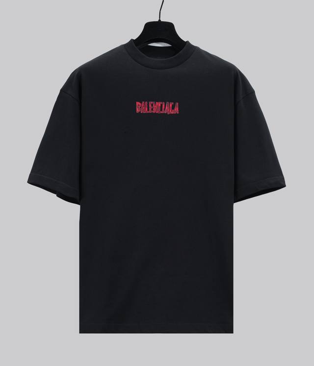 新款Ing 重磅280G Balenciaga 胶带T 圆领 短袖 正面和背面采用 Balenciaga Back 胶带设计 ：黑白 ：1 2 3 4 ④码
