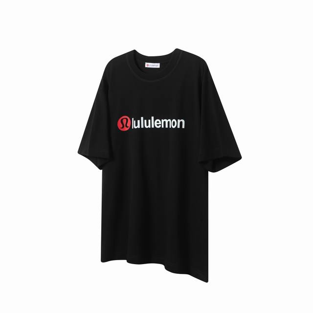 Lu13 Lululemon 露露 25Ss经典Logo标识短袖T恤 面料采用280克重精梳棉，定制32支1*1螺纹，成衣两遍水洗处理，面料舒适亲肤无异感，定制