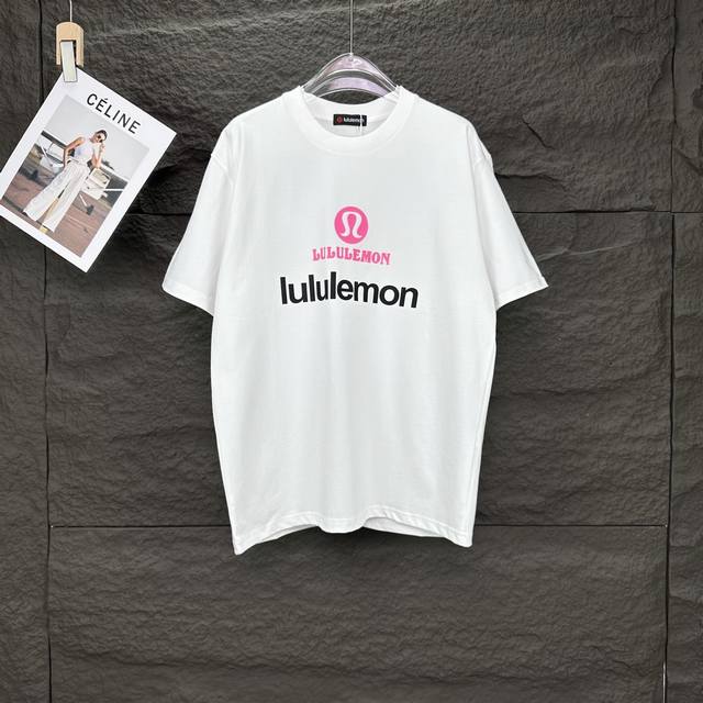 Lululemon露露2025新款立体硅胶字母Logo情侣款短袖T恤 高版本高版本 原版面料 数码直喷印花工艺 网红明星同款 高版本 高 品质 面料采用320克