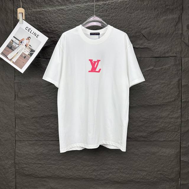 驴家2025新款立体硅胶字母Logo情侣款短袖T恤 高版本高版本 原版面料 数码直喷印花工艺 网红明星同款 高版本 高 品质 面料采用320克纯棉面料 手感超级