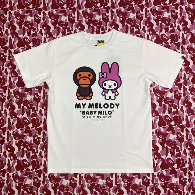 00128款Bape X Sanrio 三丽鸥 联名款 Fw24 My Melody美乐蒂卡通图案字母印花短袖T恤 男女同款 码数Smlxlxxl 白色