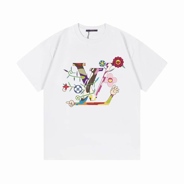 隔天到 Lv 驴家 重磅联名 村上隆 限定系列 2025新款 太阳花字母Logo 男女同款 短袖T恤 定制300克 ％双纱纯棉面料 定染32支双股螺纹 领标吊牌