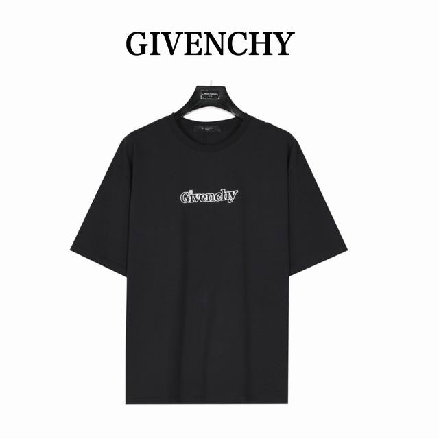Givenchy 纪梵希 24Ss 镂空字母短袖T恤 面料采用定制240G 26支特滑双股精棉平纹高密无尘全棉布料。前幅高密度加厚，走线平整，代工品质，全套定制