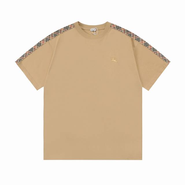 隔天到 Burberry 巴宝莉 高品质320克 织带拼接 经典小Logo刺绣 原版面料 官方同款 短袖T恤 同缸染面料 手感非常舒服 春夏最新砖柜同步 时尚又