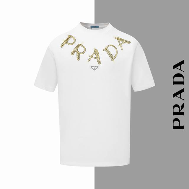款号#Z76 普拉达麻绳项链铁标刺绣圆领短袖 D Prada官网一致款式 面料：32支双纱280克纯棉面料 同缸同色织染螺纹 颜色一致 工艺：进口机器万针饱满刺