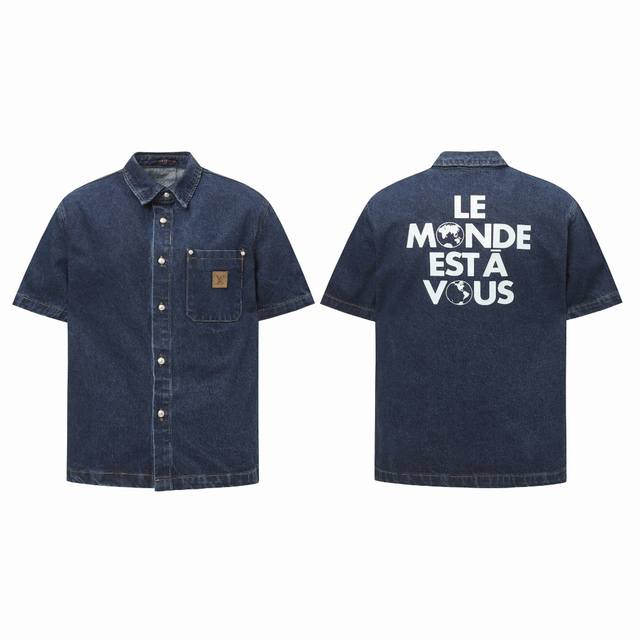 高版本 Louis Vuitton 路易威登 Lv贴布字母后背印花地球牛仔短袖外套 T-Shirt 联合国系列 一整个街头潮流感拉满，贴布字母设计大胆又吸睛，经