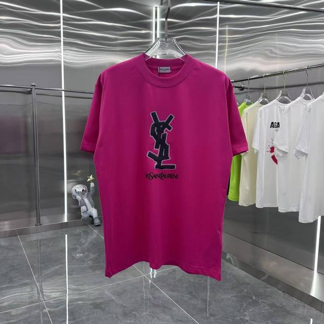 Yls 2025春夏新款 5D凹凸重叠刻字模 上身超好看 男女同款宽松版 S M L Xl Xxl 五个码 黑色 白色 粉色