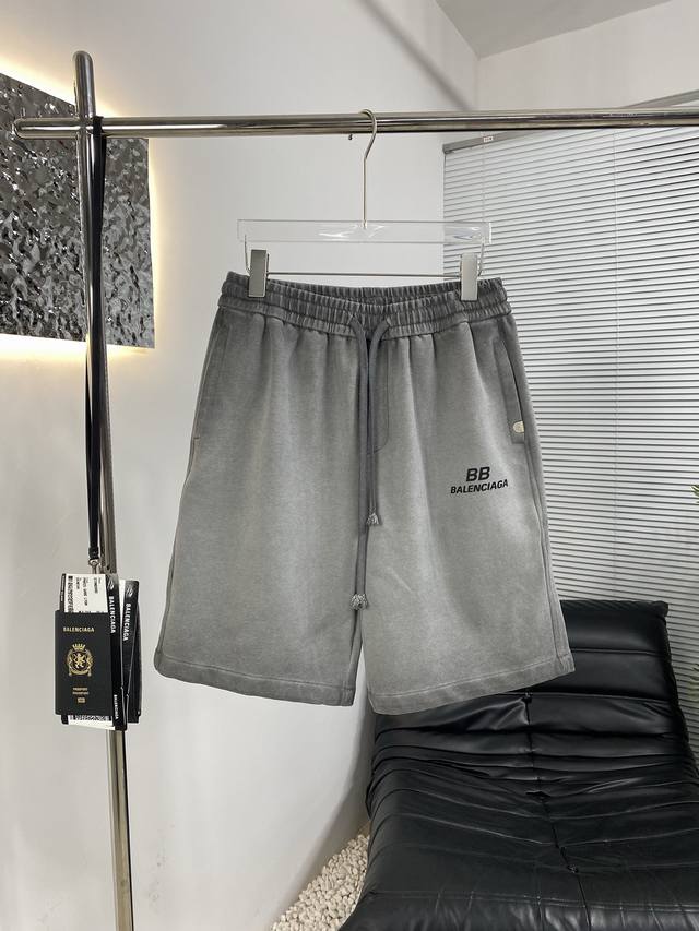 高品质 Balenciaga巴黎25Ss春夏新款短裤炒色系列 独家设计师款 面料采用高克重布料 精选棉感面料 手感柔软细腻 亲和肌肤 松紧裤腰穿脱更便捷 侧袋定