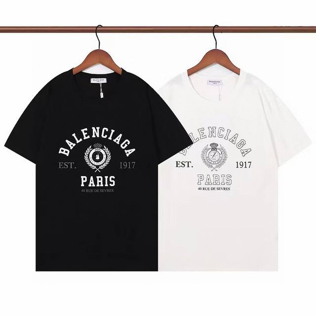 新B369＃巴黎世家双纱料新款短袖上新，黑色，白色，码数S一Xxl 元