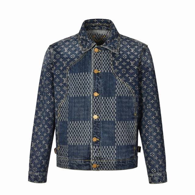 独家供应 1V X Nigo 20Fw 联名提花牛仔外套 蓝色 原20,700购入，吴某凡上身带货，目前最为值得关注的联名系列，也被许多人称为预定爆款系列。面料