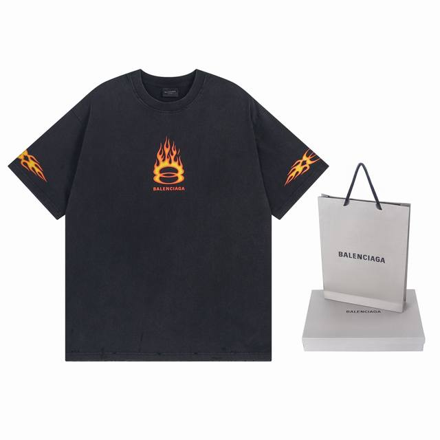 细节图 顶级版本.官网品质 Balenci*Ga 巴黎#.#双环#火焰直喷印花水洗做旧短袖T恤 新款.第一时间正品研制，巨别市场通货。欢印对比！面料采用巴黎Zp