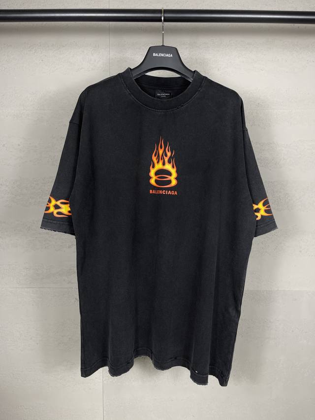 实拍图 顶级版本.官网品质 Balenci*Ga 巴黎#.#双环#火焰直喷印花水洗做旧短袖T恤 新款.第一时间正品研制，巨别市场通货。欢印对比！面料采用巴黎Zp