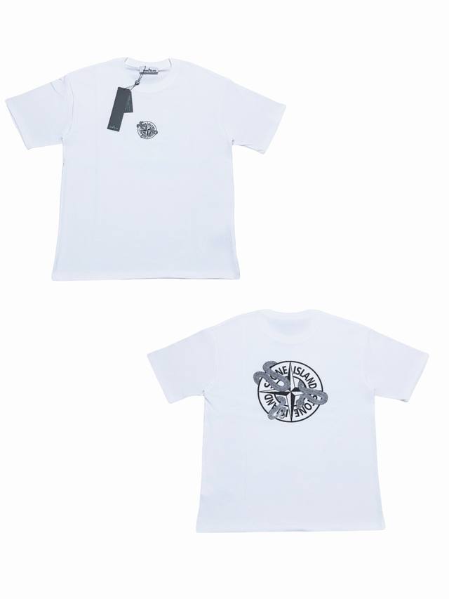 032# Stone Island石头岛 字母Logo图案印花短袖T恤 经典圆领设计 配合精准的剪裁比例 无论是单穿展示干净利落的形象 还是作为打底增加层次感