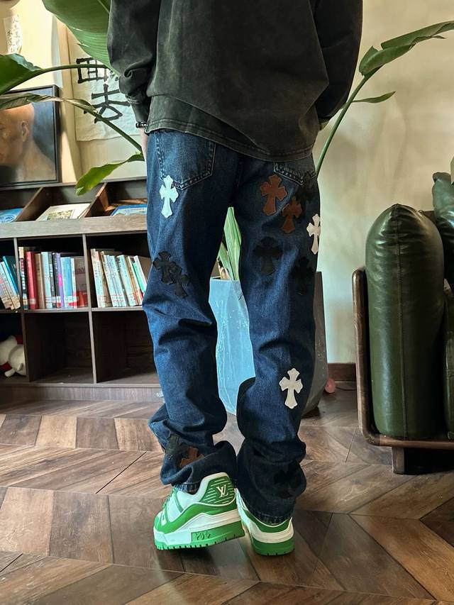 8086 Chrome Hearts Ch克罗心 24Ss Vip定制双膝贴皮火焰高街十字架牛仔裤 无原标平替 原版购入打版 真实还原Vintage极致质感 意