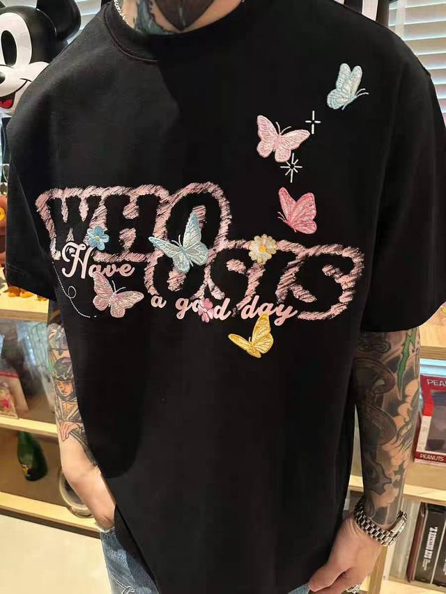 wh10 Whoosis 不知其名 清新蝴蝶短袖T恤潮牌宽松重磅校园情侣男春夏 颜色：白色 黑色 码数：S M L Xl