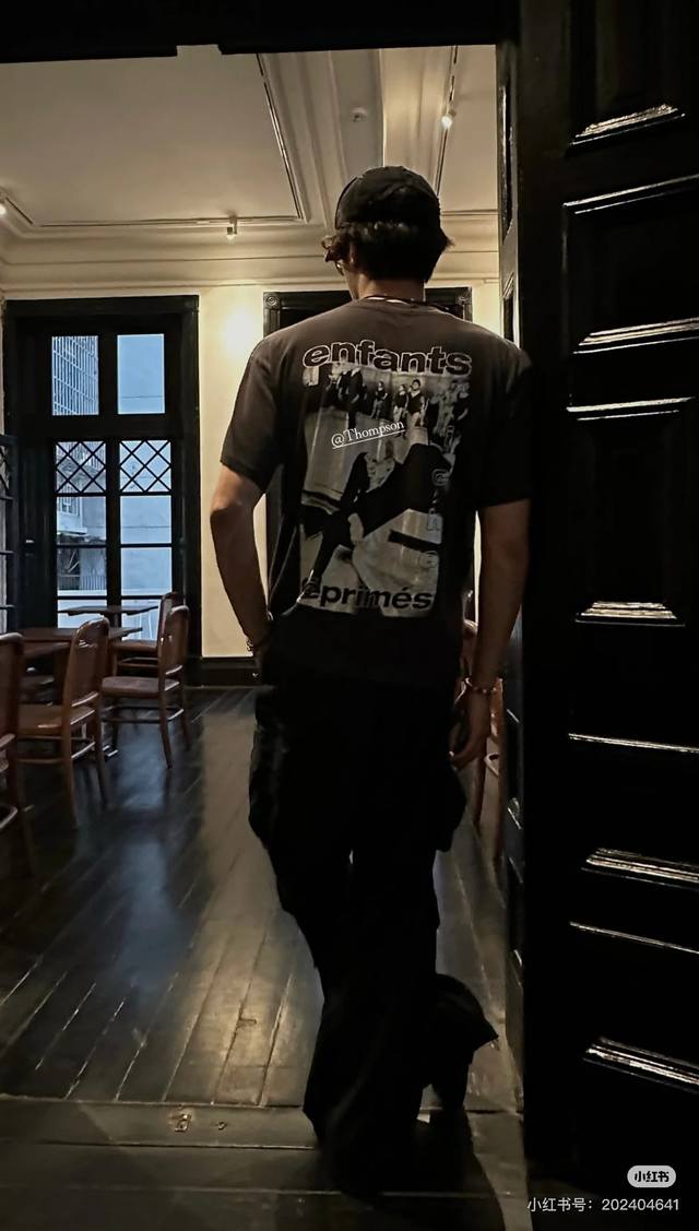 款号450 今年穿富二代一定会暴富 Enfants Riches Deprimes 忧郁的富二代沉思男人印花短袖 面料采用定织250G32支双股双纱纯棉 结构紧