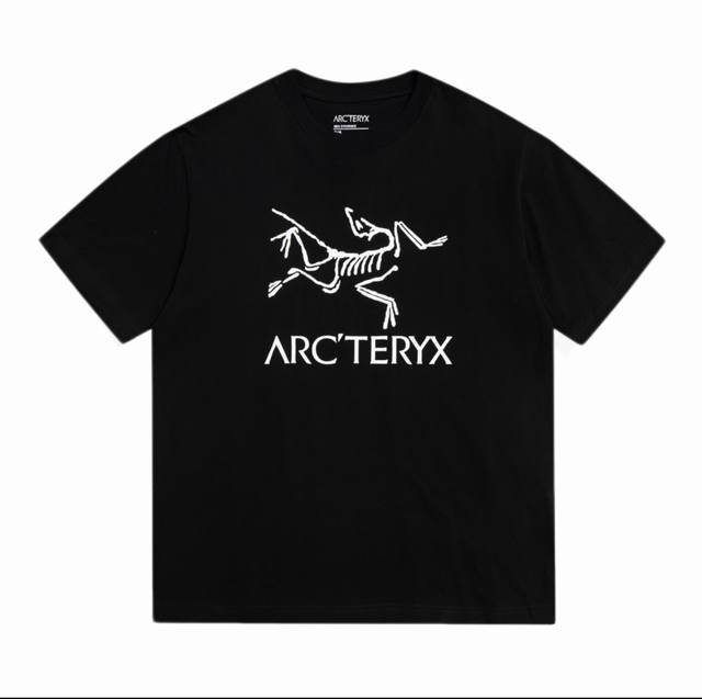 礼盒装款号112-1码数Xs-S-M-L。黑 白两色 男女同款 Arc'teryx始祖鸟春夏基础课170度高温烫胶印图百搭个性T恤 这款不挑年龄段，上身太好看