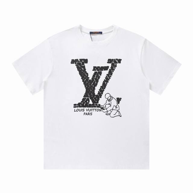 Louis Vuitton 路易威登24Ss标识印花T恤短袖 一款男女同款短袖T恤，标识Logo图案植绒修饰其吸睛度完全不亚于任何经典款式，将时髦高级感与奢华感