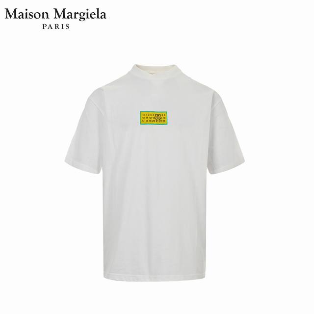 Maison Martin Margiela 马吉拉25Ss 章仔款短袖T恤 采用订色订染毛圈纯棉衣面，250G双股双纱，手感舒适 进口针织针梳棉进行制作，搭