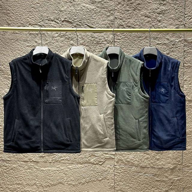 Arcteryx 始祖鸟秋季新款 摇粒绒 两面穿 立领马甲！双面穿！ 胸前经典万针精心大鸟，这种大品牌的必须大Logo才有气势！ 有第一代工厂P，代工生产，每个